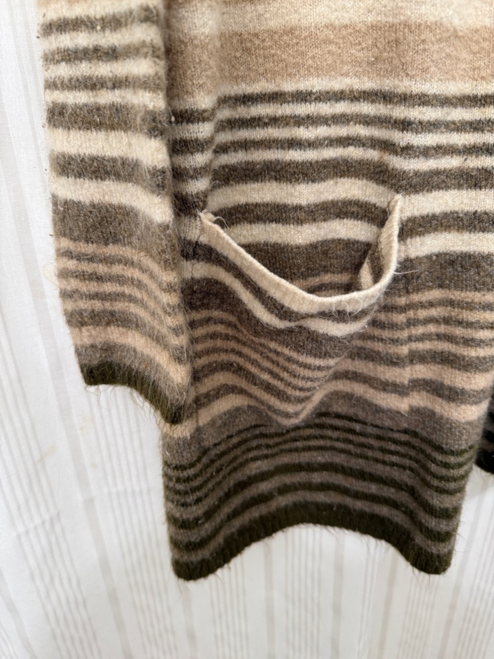 Pink Clover StitchFix Oatmeal & Brown Fuzzy Open Cardigan - Picture 4 of 5